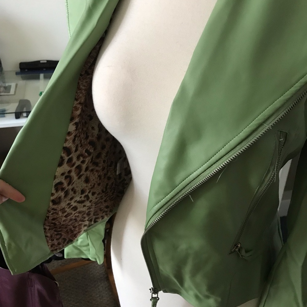 Leather jacket - Picture 2 of 2